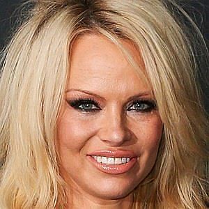 Age Of Pamela Anderson biography