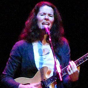 Age Of Edie Brickell biography