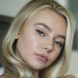 Age Of Cassie Brown biography
