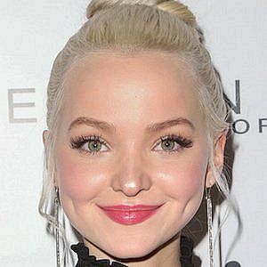 Age Of Dove Cameron biography