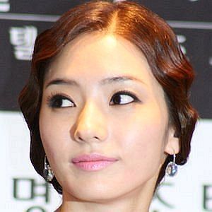 Age Of Han Chae-young biography