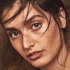 Age Of Jessica Clements biography
