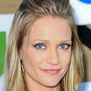 Age Of AJ Cook biography