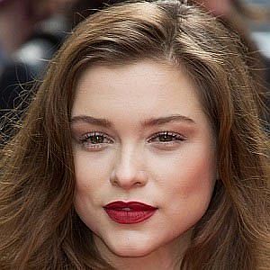 Age Of Sophie Cookson biography