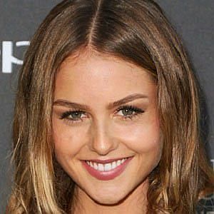 Age Of Isabelle Cornish biography