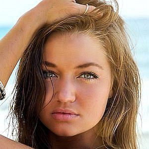 Age Of Erika Costell biography