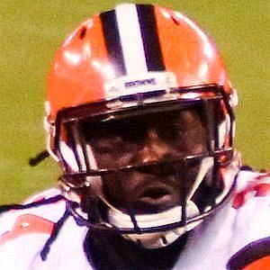 Age Of Isaiah Crowell biography
