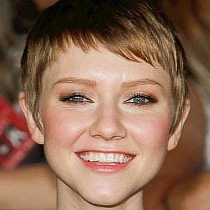Age Of Valorie Curry biography