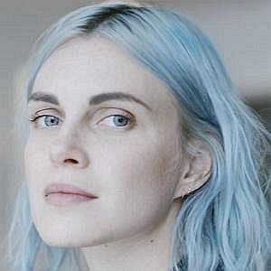 Age Of Phoebe Dahl biography