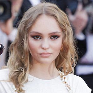 Age Of Lily-Rose Depp biography
