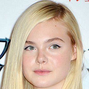 Age Of Elle Fanning biography