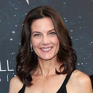 Age Of Terry Farrell biography