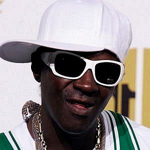 Age Of Flavor Flav biography