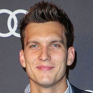Age Of Scott Michael Foster biography