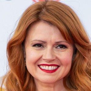 Age Of Sian Gibson biography