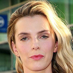 Age Of Betty Gilpin biography