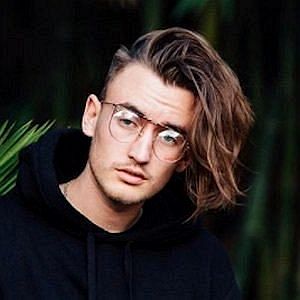 Age Of Gnash biography