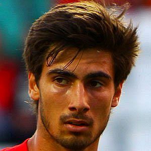 Age Of Andre Gomes biography