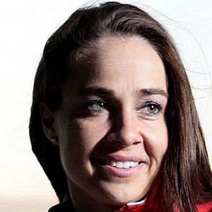 Age Of Becky Hammon biography