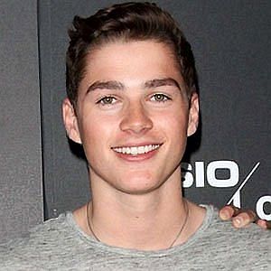 Age Of Jack Harries biography