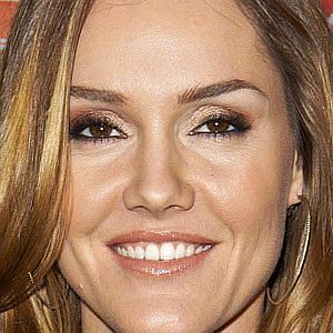 Age Of Erinn Hayes biography