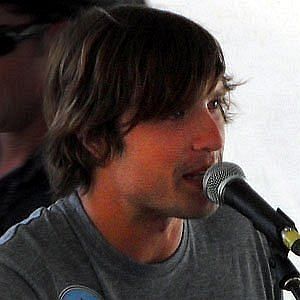 Age Of Walker Hayes biography