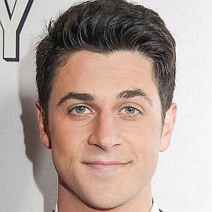 Age Of David Henrie biography