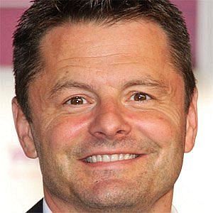 Age Of Chris Hollins biography