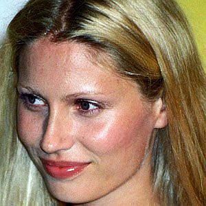 Age Of Kirsty Hume biography
