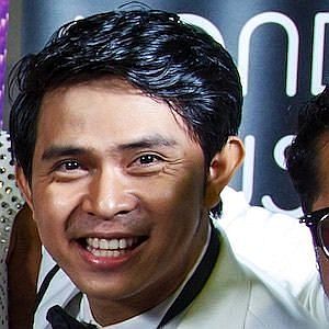 Age Of Cakra Khan biography