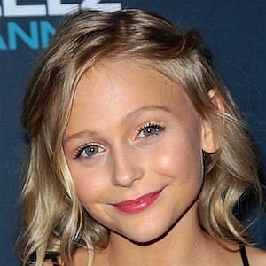 Age Of Alyvia Alyn Lind biography