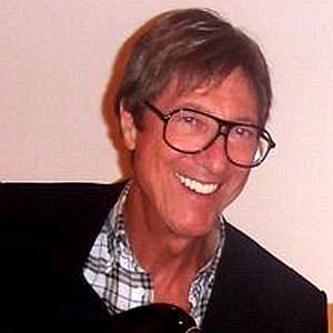Age Of Hank Marvin biography