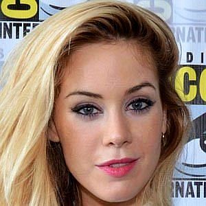 Age Of Roxanne McKee biography