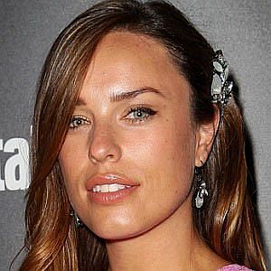 Age Of Jessica McNamee biography