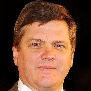 Age Of Ray Mears biography