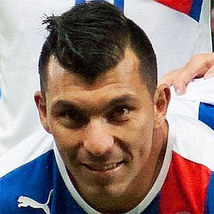 Age Of Gary Medel biography