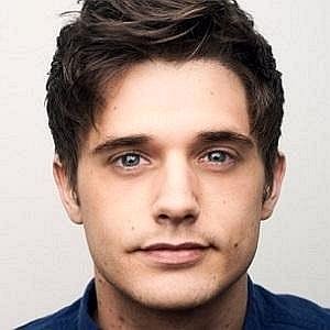 Age Of Andy Mientus biography