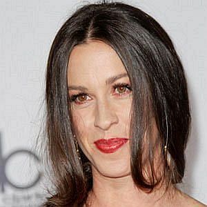 Age Of Alanis Morissette biography