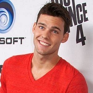 Age Of Holden Nowell biography