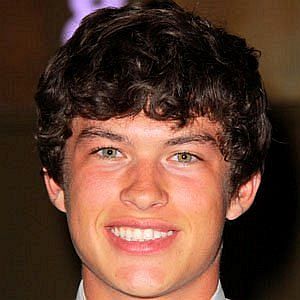 Age Of Graham Phillips biography