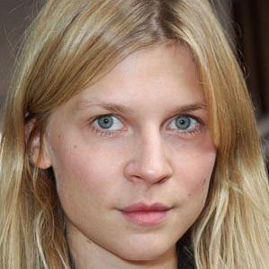 Age Of Clemence Poesy biography