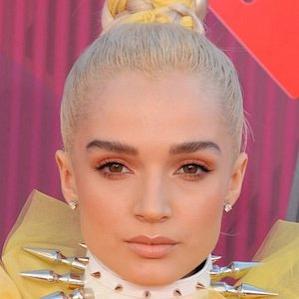 Age Of Poppy biography