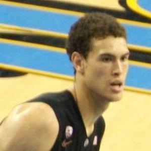 Age Of Dwight Powell biography