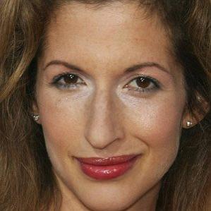 Age Of Alysia Reiner biography