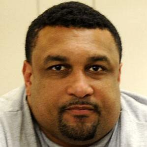 Age Of Willie Roaf biography