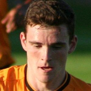 Age Of Andrew Robertson biography