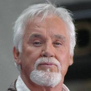 Age Of Kenny Rogers biography