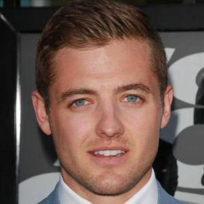 Age Of Robbie Rogers biography