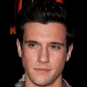 Age Of Drew Roy biography