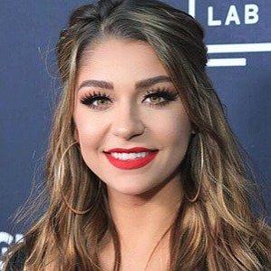 Age Of Andrea Russett biography